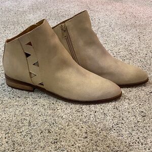 Lucky Brand Beige Ankle Booties